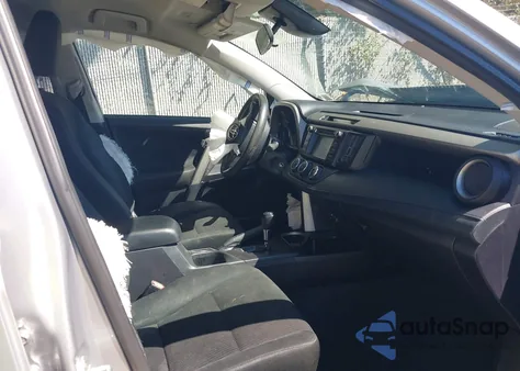 2017 Toyota Rav4 Le z USA, uszkodzony, nr VIN 2T3BFREV9HW648895